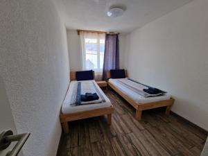 Postel nebo postele na pokoji v ubytování Family friendly Apartment in the heart of Interlaken