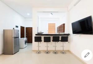 A television and/or entertainment centre at Mount lavinia home