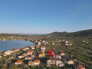 Hrvatska, MRLJANE, Apartments with a parking space Mrljane, Pasman - 20850