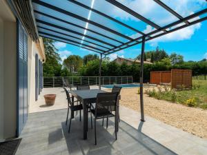 Balkon lub taras w obiekcie House in Cèze Valley near Waterfalls