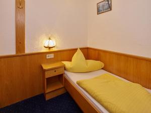 Postel nebo postele na pokoji v ubytování Haus Anton Sölden - Apartments & Zimmer