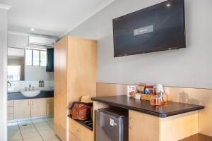 Kuchyň nebo kuchyňský kout v ubytování Alara Motor Inn