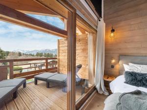 Balkón alebo terasa v ubytovaní Appartement spacieux avec accès bien-être, proche des pistes et du centre de Megève - FR-1-569-46
