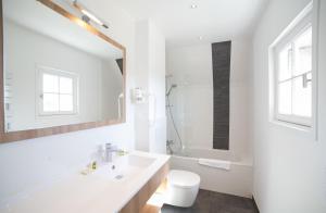 Koupelna v ubytování Hôtel An Ti Gwenn