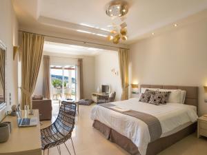 Gallery image of Pictures Suites in Agios Stefanos