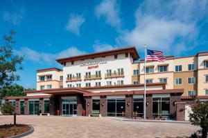 una vista exterior de la posada Hazelton en Residence Inn by Marriott Redwood City San Carlos en San Carlos