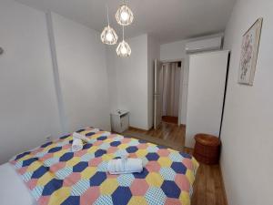 Posteľ alebo postele v izbe v ubytovaní Golden Beach apartments