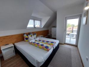 Posteľ alebo postele v izbe v ubytovaní Golden Beach apartments