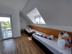 Posteľ alebo postele v izbe v ubytovaní Golden Beach apartments