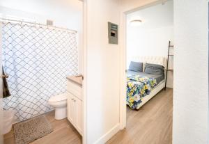 Gallery image of Hollywood/Koreatown 2 Bedroom with Parking in Los Angeles +11 photos