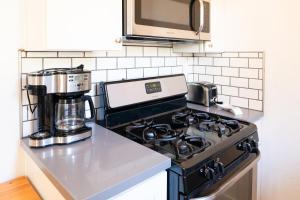 Gallery image of Hollywood/Koreatown 2 Bedroom with Parking in Los Angeles