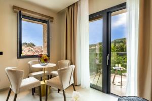 Balkón nebo terasa v ubytování Hara Suites