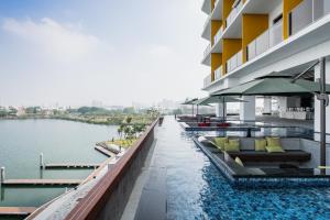 Bazén v ubytování Formosa Yacht Resort nebo v jeho okolí