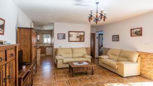 Posezení v ubytování Casa Rural El Viso Rute by Ruralidays