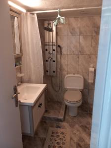 A bathroom at Konstantina’s House