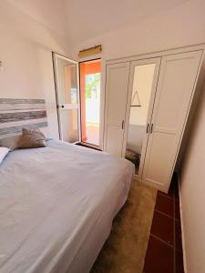 Fotografia z galérie ubytovania Halo - Amazing 4BR TownHouse with Jacuzzi and Big Terrace v Marbelli