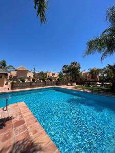 Fotografia z galérie ubytovania Halo - Amazing 4BR TownHouse with Jacuzzi and Big Terrace v Marbelli