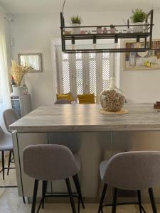Fotografia z galérie ubytovania Halo - Amazing 4BR TownHouse with Jacuzzi and Big Terrace v Marbelli