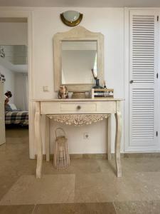 Fotografia z galérie ubytovania Halo - Amazing 4BR TownHouse with Jacuzzi and Big Terrace v Marbelli