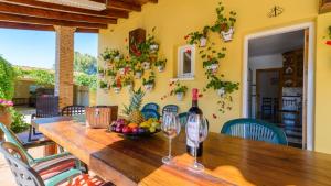 Ogród w obiekcie Villa Rural Paquete Pozo Alcón by Ruralidays