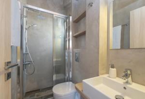 Phòng tắm tại Acqua Di Mare - Villa Siena +10 ảnh