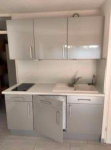 Kuchnia lub aneks kuchenny w obiekcie Location Grande Motte vacances