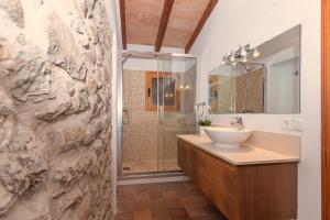 Ein Badezimmer in der Unterkunft Finca Gloria by Sealand Villas