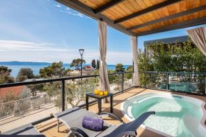 Balkón alebo terasa v ubytovaní Medora Orbis Mobile Homes & Glamping