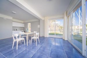 Φωτογραφία από το άλμπουμ του Appartamento Tramontana Portorosa - Residence Delfino σε Furnari