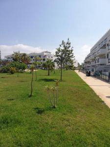 Vonkajšia záhrada v ubytovaní CABO DE GATA - LUJOSO APARTAMENTO