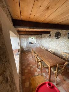 穆斯捷-圣玛丽Chambres d' hôtes l'Escalo à Moutiers-Ste-Marie (04360)的相册照片