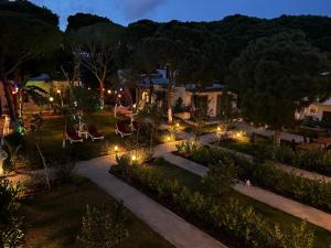 Um jardim em ByAKKAN HOTEL