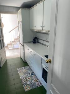Kuchnia lub aneks kuchenny w obiekcie Homey Home Guadalvillas 91