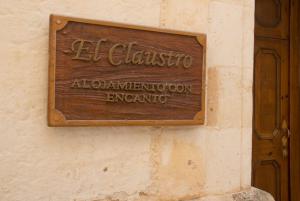 Grupoandria El Claustre de Ciutadella - HOSPEDERIA的证书、奖牌、标识或其他文件
