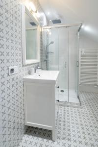 Kúpeľňa v ubytovaní Apartamenty Defala i Strefa Relaksu Natural Touch