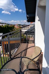 Balkón alebo terasa v ubytovaní Apartamenty Defala i Strefa Relaksu Natural Touch