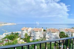 Fotografia z galérie ubytovania Amplia villa con piscina privada vistas al mar y WIFI v destinácii La Herradura