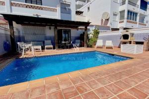 Fotografia z galérie ubytovania Amplia villa con piscina privada vistas al mar y WIFI v destinácii La Herradura
