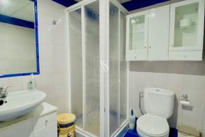 Fotografia z galérie ubytovania Amplia villa con piscina privada vistas al mar y WIFI v destinácii La Herradura