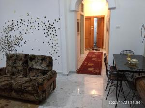 Istumisnurk majutusasutuses حنضلةHandala Guest House
