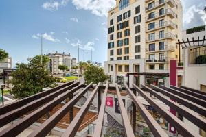 Το κτήριο όπου στεγάζεται  το διαμέρισμα