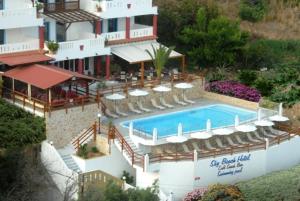 Photo de la galerie de l'établissement Sky Beach Hotel, à Agia Galini