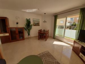 Fotografie z fotogalerie ubytování Two bed two bathrooms ground floor Apartment with pool view v destinaci Denia