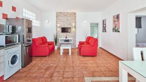 Kuchyňa alebo kuchynka v ubytovaní Villa Yuca Conil de la Frontera by Ruralidays