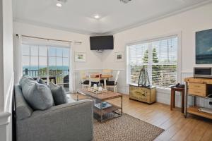 Φωτογραφία από το άλμπουμ του The Cliffside Resort Condominiums σε Greenport +289 φωτογραφίες