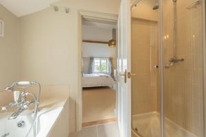 Vannituba majutusasutuses Pine Cottage +45 fotot