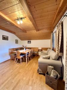 Galeriebild der Unterkunft Ferienwohnung Haus Reindl in Walchensee + 24 Fotos