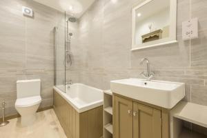 Vannituba majutusasutuses Sutton Cottage +30 fotot