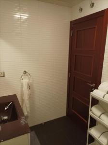 Zdjęcie z galerii obiektu Apartamento Piscina 2G by Urraca Suites Viveiro w mieście Viveiro