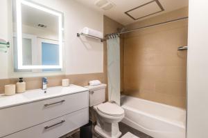 Lux 3 Bedroom 2 Bath Apt